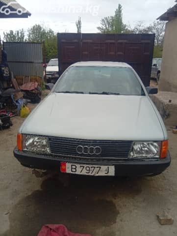 Audi 100 III (C3) 2.2 MT