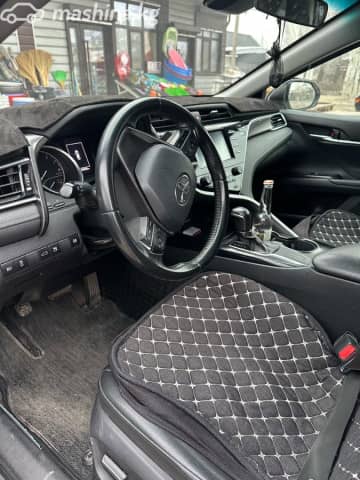 Toyota Camry VIII (XV70) 2.5 AT