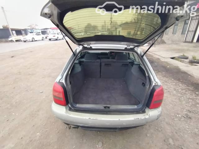 Audi A4 I (B5) 1.8 AT