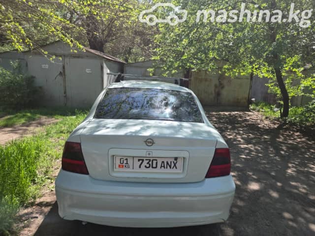Opel Vectra B Рестайлинг 1.8 AT