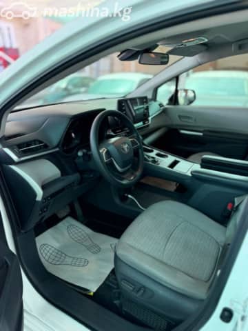 Toyota Sienna IV 2.5hyb AT