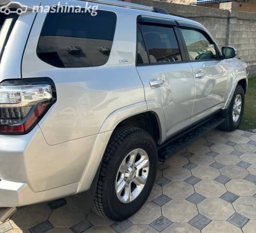 Toyota 4Runner V Рестайлинг 4.0 AT 4WD