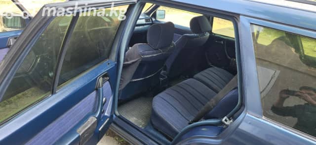 Mercedes-Benz W124 230 2.3 MT