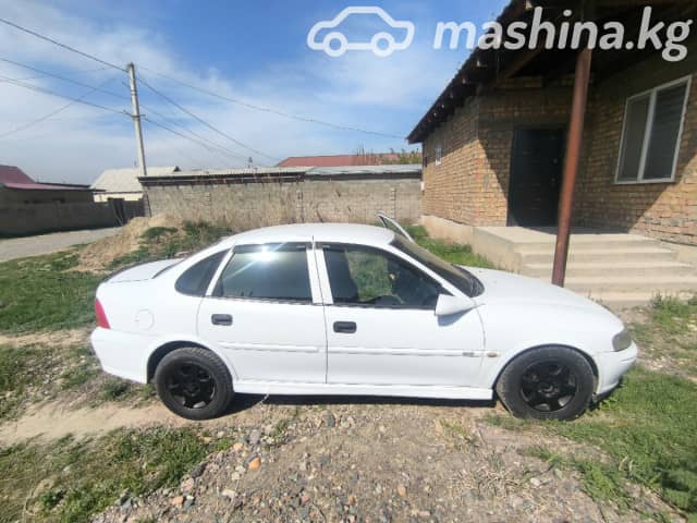 Opel Vectra B Рестайлинг 1.6 MT