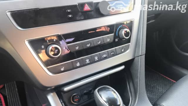 Hyundai Sonata VII (LF) LPi 2.0 AT