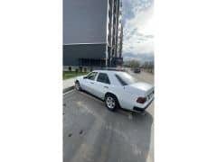 Mercedes-Benz W124 230 2.3 MT