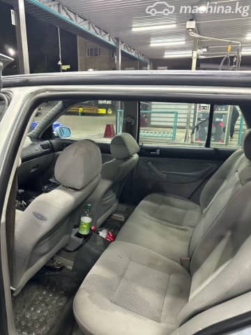 Volkswagen Golf IV 1.6 MT