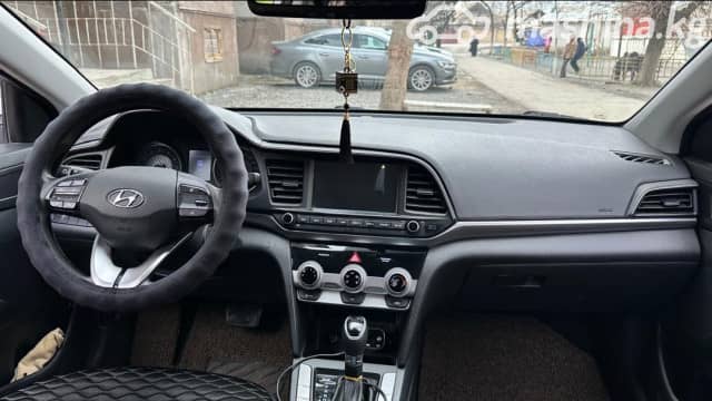 Hyundai Avante VI Рестайлинг 1.6 CVT