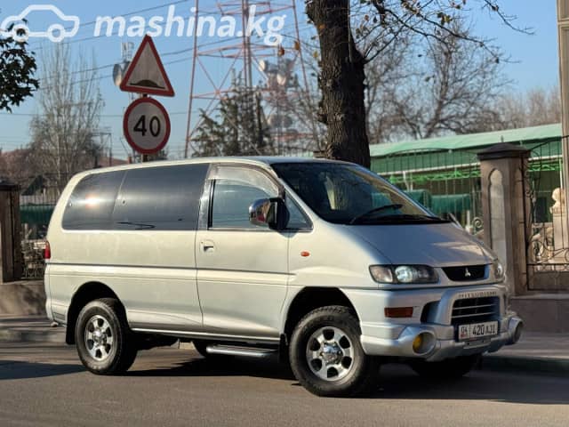 Mitsubishi Delica IV 3.0 AT 4WD
