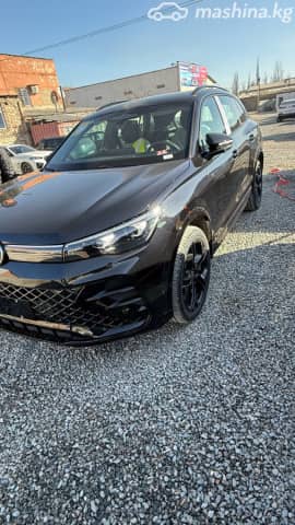 Volkswagen Tiguan III (China Market) 2.0 AMT 4WD