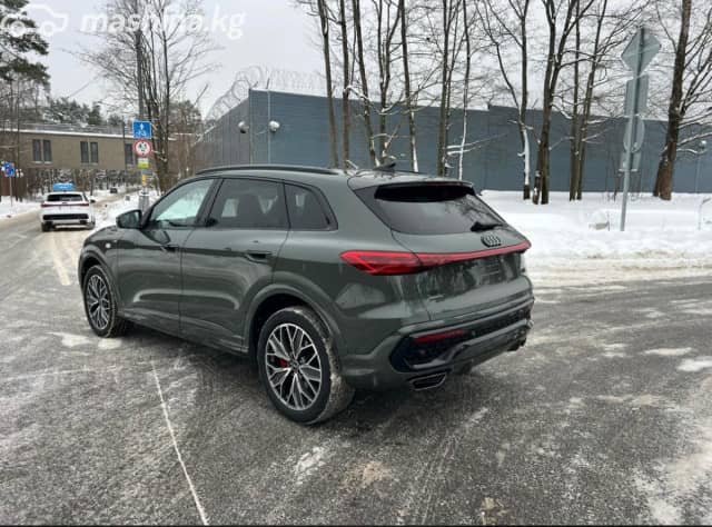 Audi Q5 III 40 TFSI 2.0 AMT 4WD