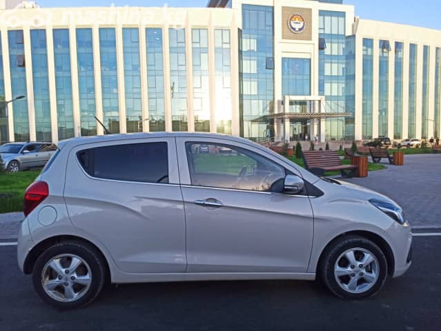 Chevrolet Spark IV 1.0 CVT