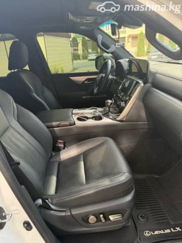 Lexus LX IV 600 3.5 AT 4WD