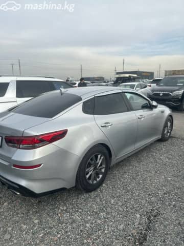 Kia K5 II 2.0 AT