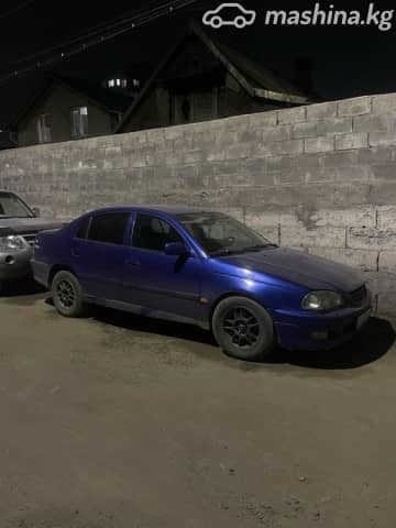 Toyota Avensis I 1.6 MT