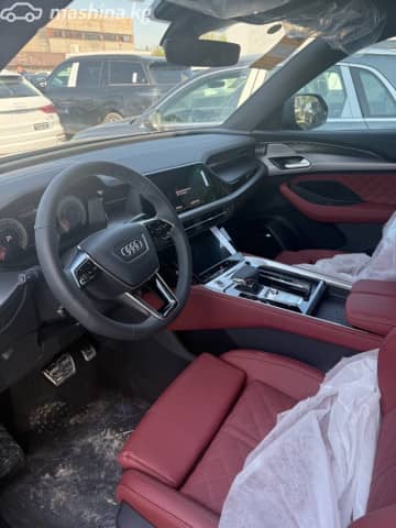 Audi Q6 45 TFSI 2.0 AMT 4WD