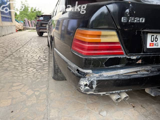 Mercedes-Benz W124 230 2.3 MT