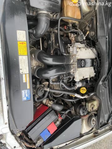 Opel Omega B 2.5 MT