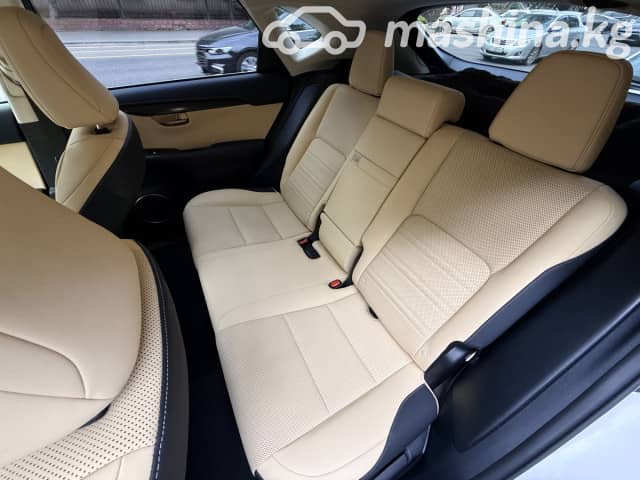 Lexus NX I Рестайлинг 300h 2.5hyb CVT 4WD