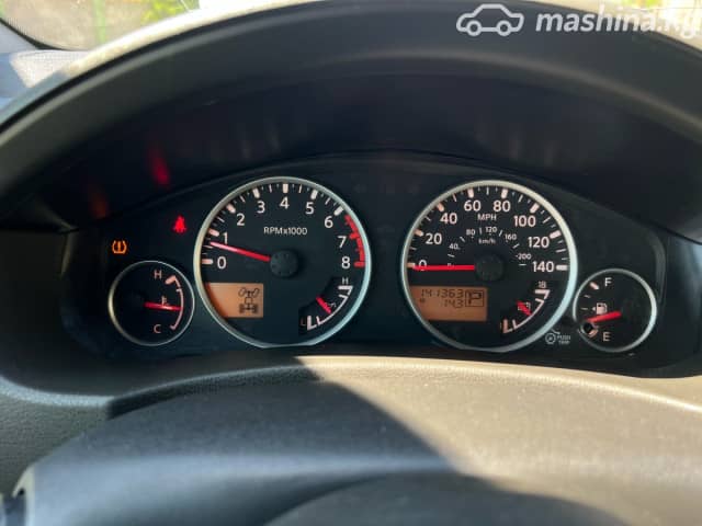 Nissan Pathfinder III 4.0 AT 4WD