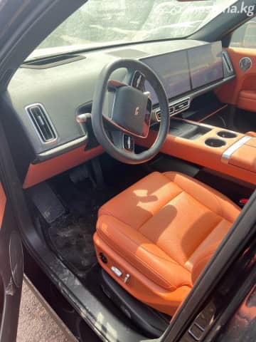 LiXiang L6 1.5hyb AT 4WD