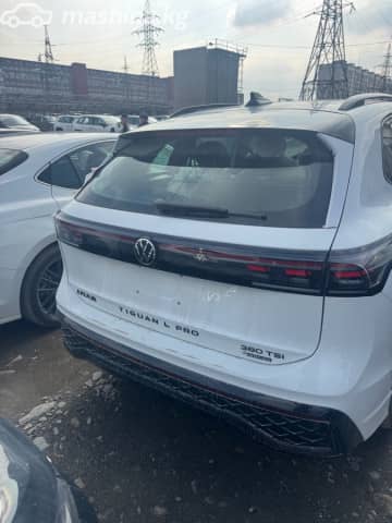 Volkswagen Tiguan III (China Market) 2.0 AMT 4WD