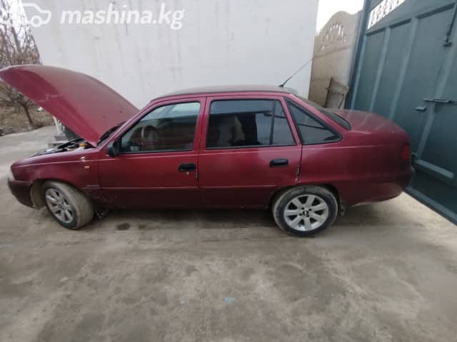 Daewoo Nexia I Рестайлинг 1.6 MT