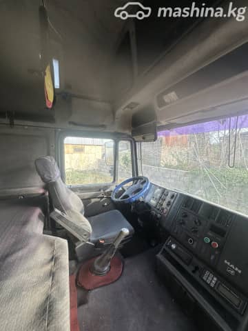 MAN F2000