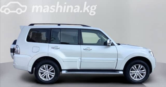 Mitsubishi Pajero IV Рестайлинг 2 3.8 AT 4WD
