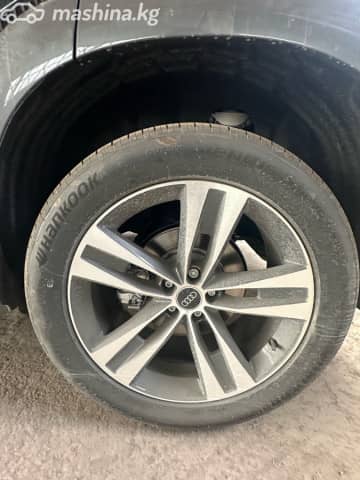 Audi Q6 40 TFSI 2.0 AMT 4WD