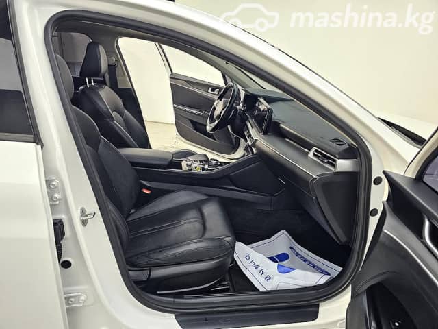Kia K5 III LPi 2.0 AT