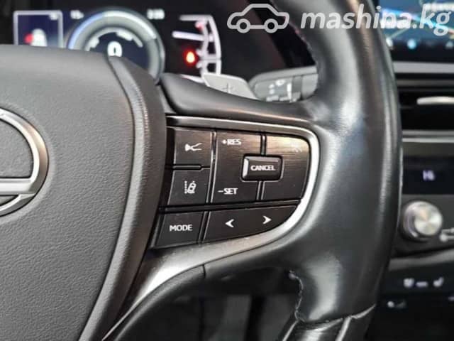 Lexus ES VII Рестайлинг 300h 2.5hyb CVT