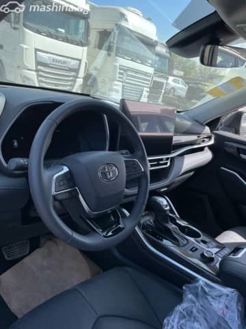 Toyota Highlander IV (U70) 2.0 AT 4WD