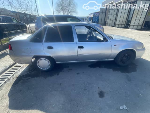 Daewoo Nexia I Рестайлинг 1.5 MT