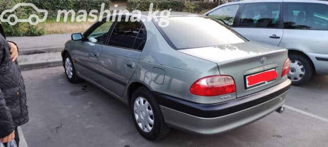 Toyota Avensis I Рестайлинг 1.8 MT