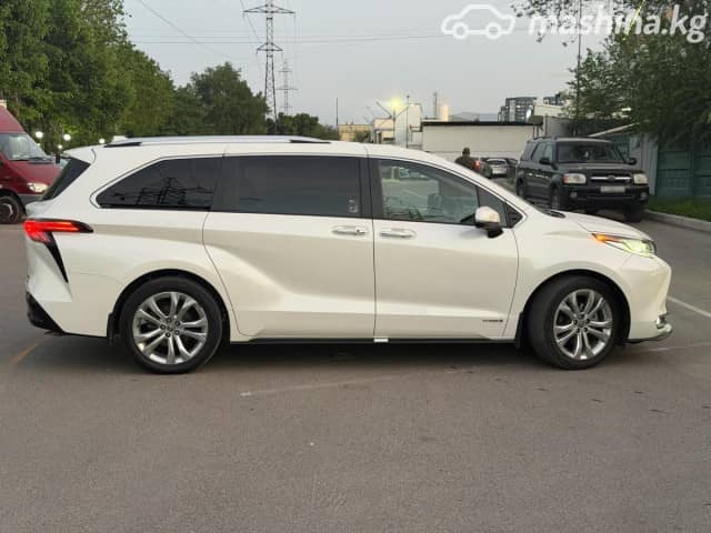 Toyota Sienna IV 2.5hyb AT
