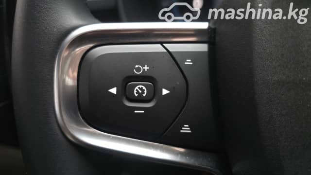 Volvo XC40 I 2.0 AT 4WD
