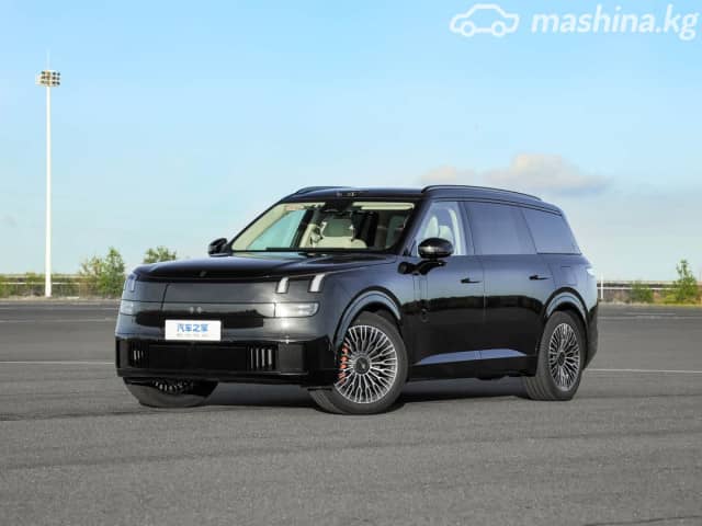 Lynk & Co 900 2.0hyb AT 4WD