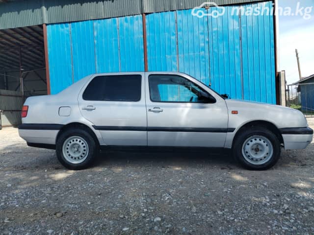 Volkswagen Vento 1.8 MT