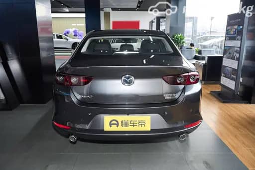 Mazda 3 IV (BP) 2.0 MT