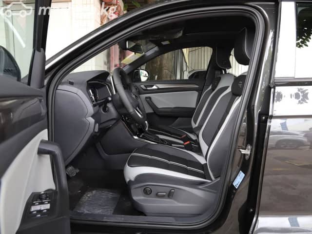 Volkswagen T-Roc I Рестайлинг 1.5 AMT