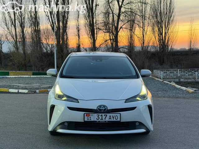 Toyota Prius IV Рестайлинг (XW50) 1.8hyb AT