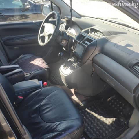 Mitsubishi Space Wagon III 2.4 MT