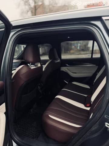 Geely Monjaro I 2.0 AMT