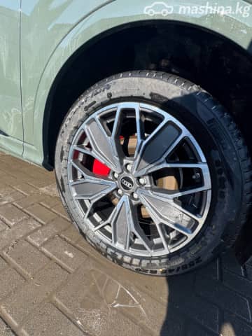 Audi Q5 III 40 TFSI 2.0 AMT 4WD