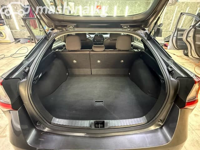 Toyota Prius IV Рестайлинг (XW50) 1.8hyb AT