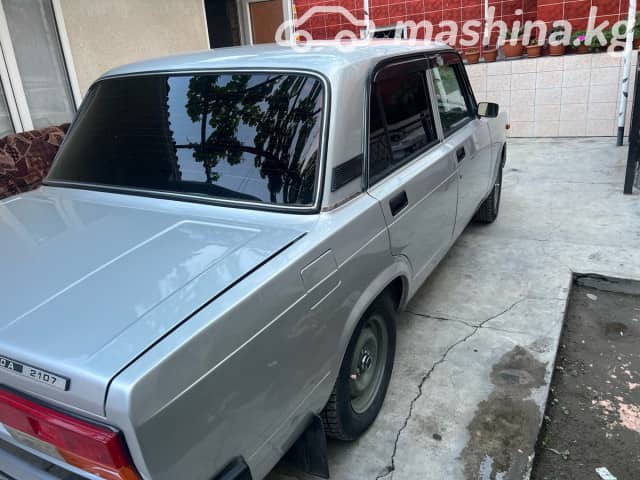ВАЗ (Lada) 2107 21074-30 1.6 MT