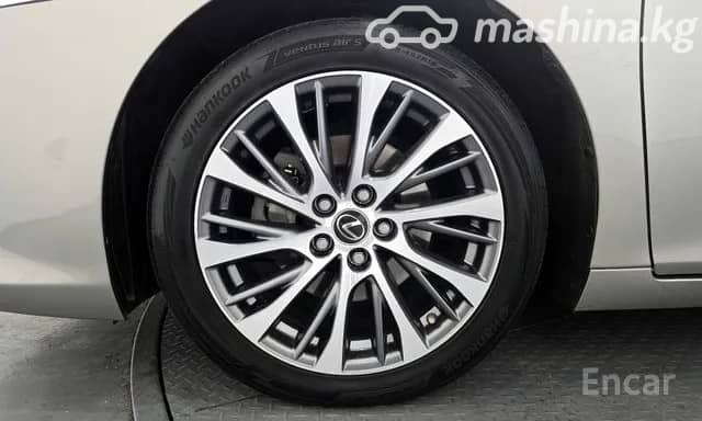 Lexus ES VII 300h 2.5hyb CVT