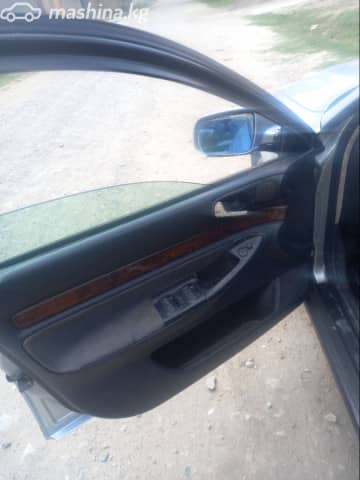 Audi A4 I (B5) 1.8 MT