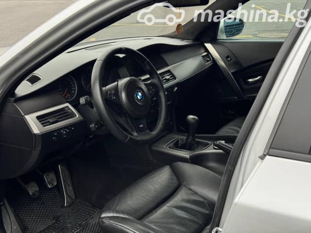 BMW 5 серии V (E60/E61) 530i 3.0 MT